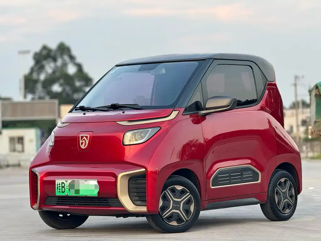Baojun E200