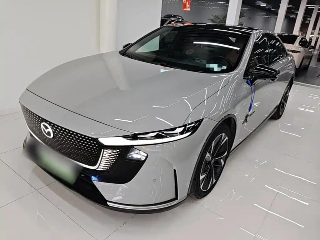 Mazda EZ-6 — миниатюра 2