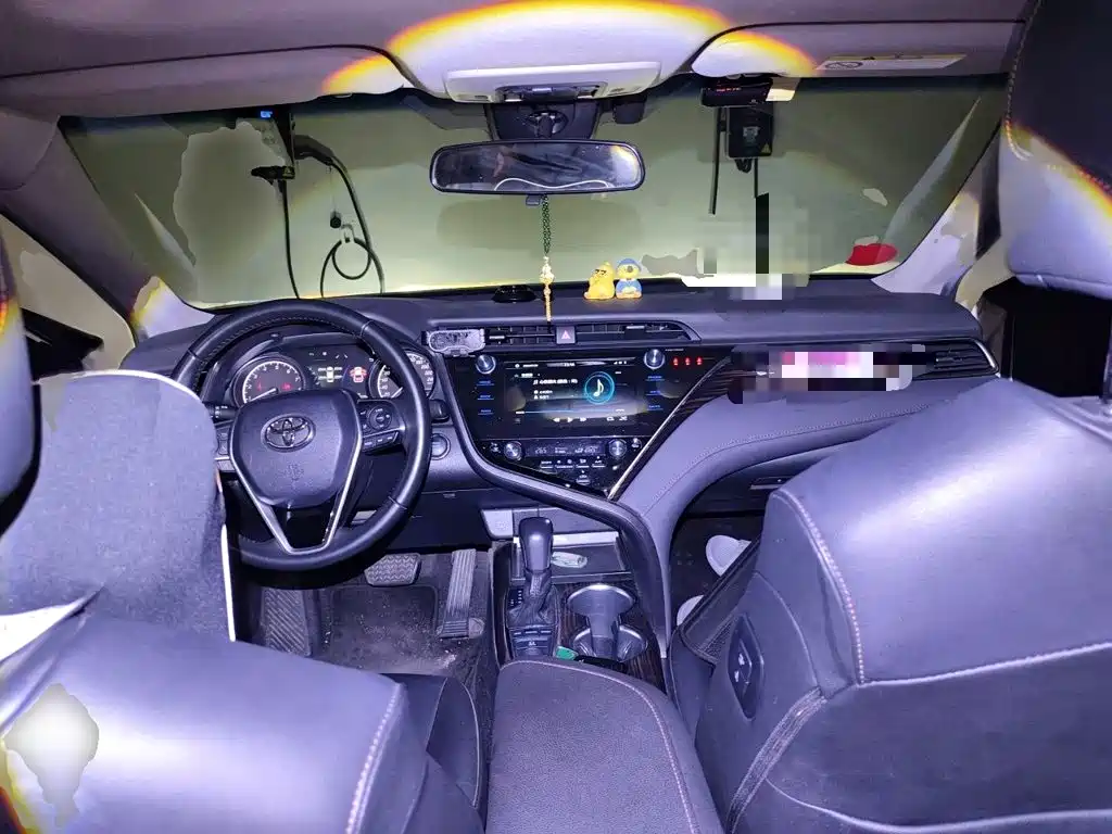 Toyota Camry — миниатюра 13