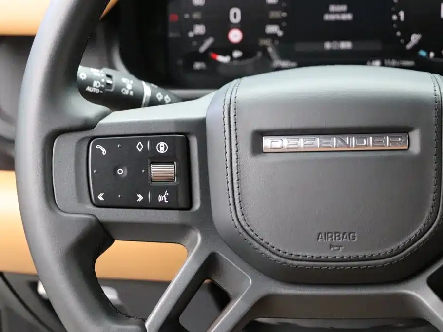 Land Rover Defender — миниатюра 16
