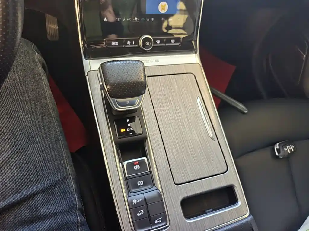 Roewe RX5 — миниатюра 14