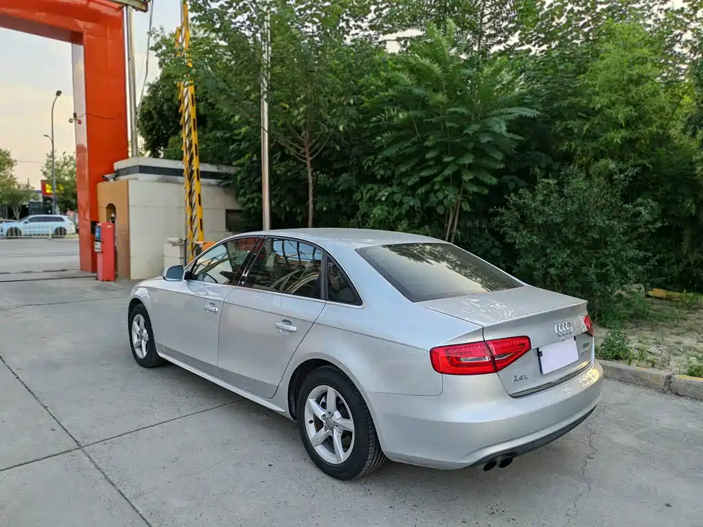 Audi A4L — миниатюра 6