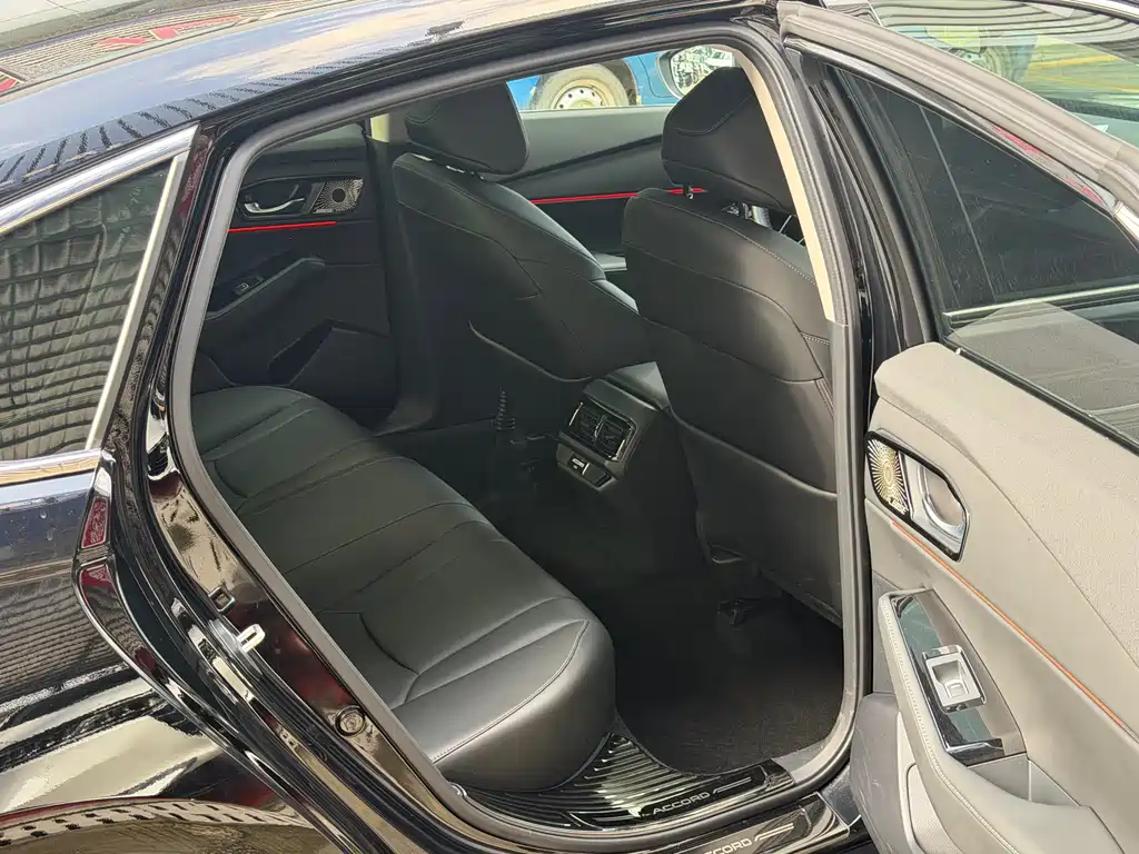 Honda Accord 2025 Sport 260TURBO Luxury