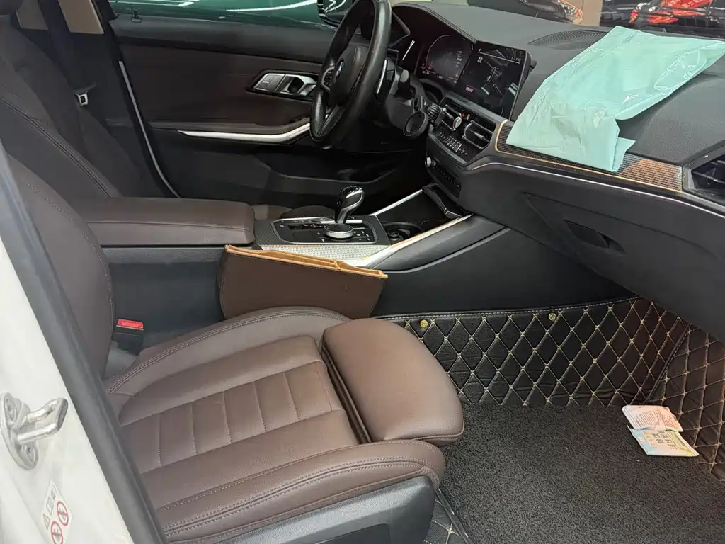 BMW 3 Series — миниатюра 4
