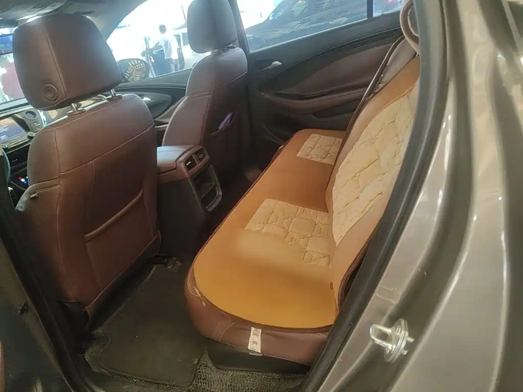 Buick Envision Plus — миниатюра 17