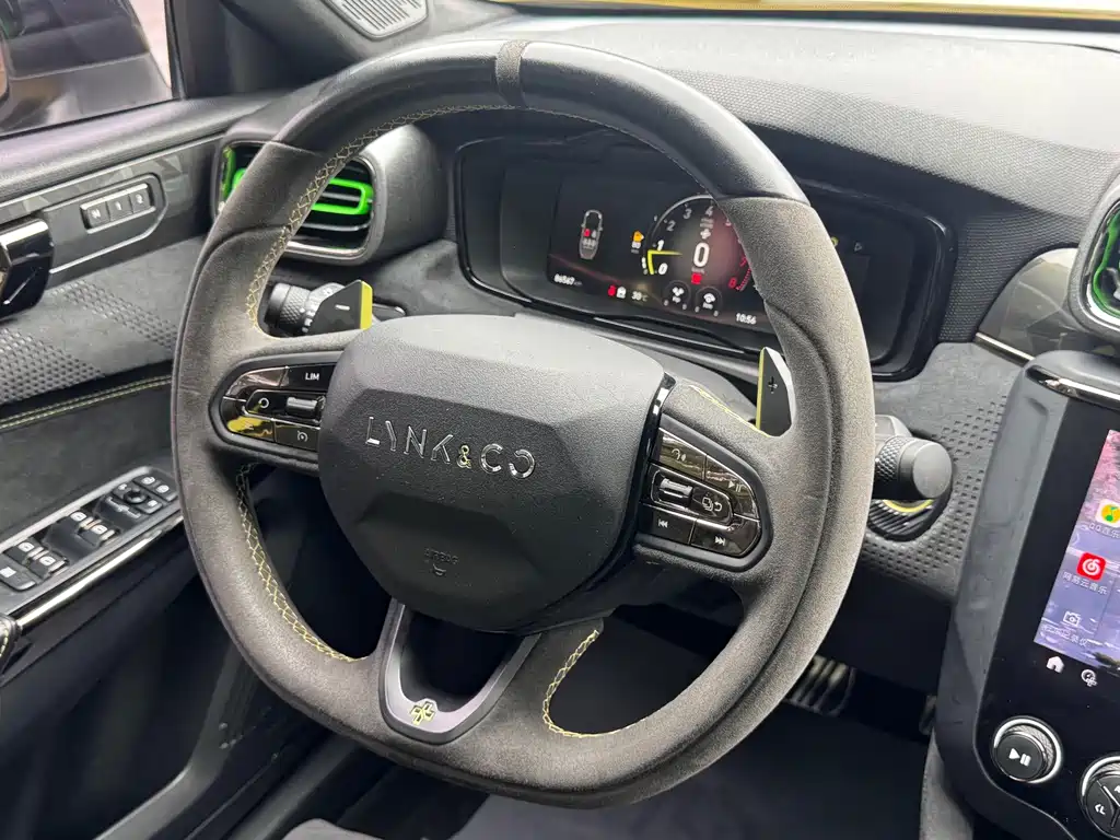 Lynk & Co 03 — миниатюра 16