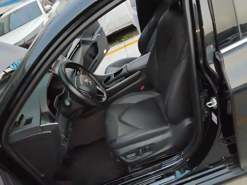 Toyota Avalon — миниатюра 11