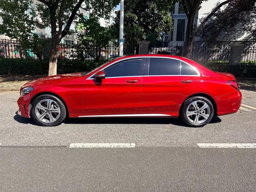 Mercedes-Benz C-Class — миниатюра 3