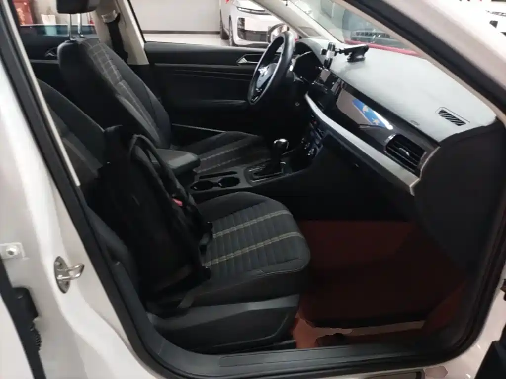 Volkswagen Lavida — миниатюра 25