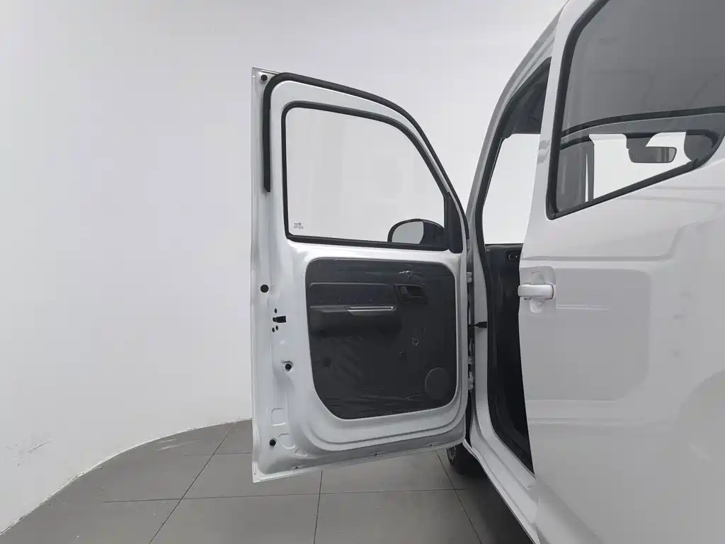 Wuling Zhiguang EV — миниатюра 8