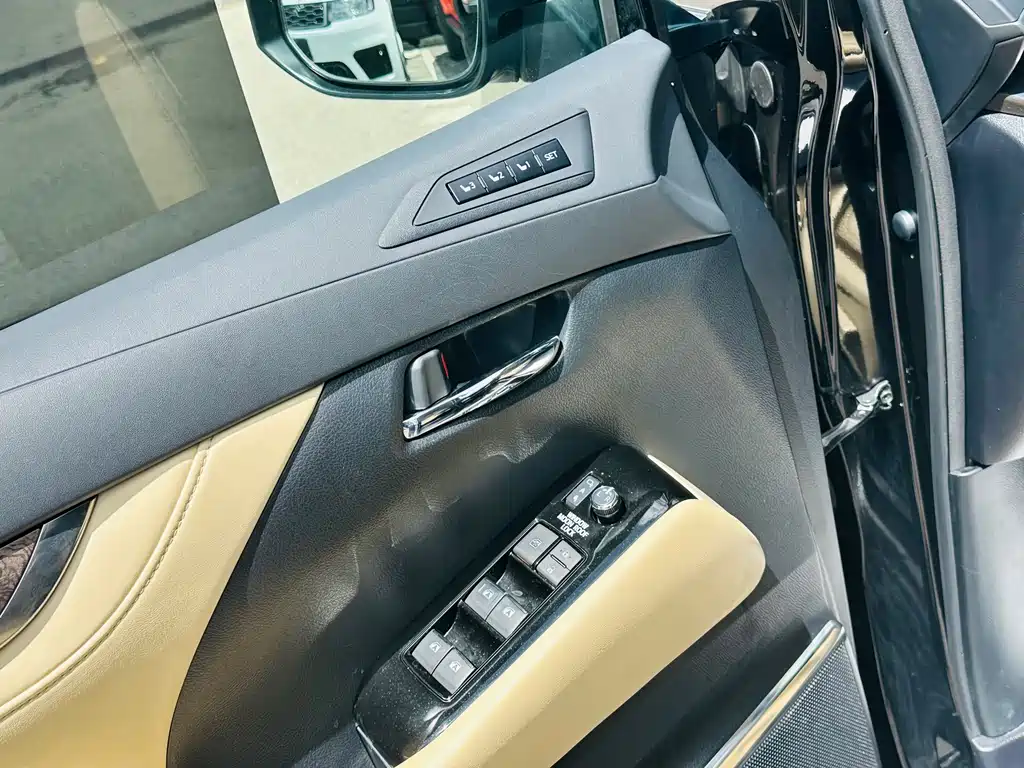 Toyota Alphard 2020 2.5L Luxury