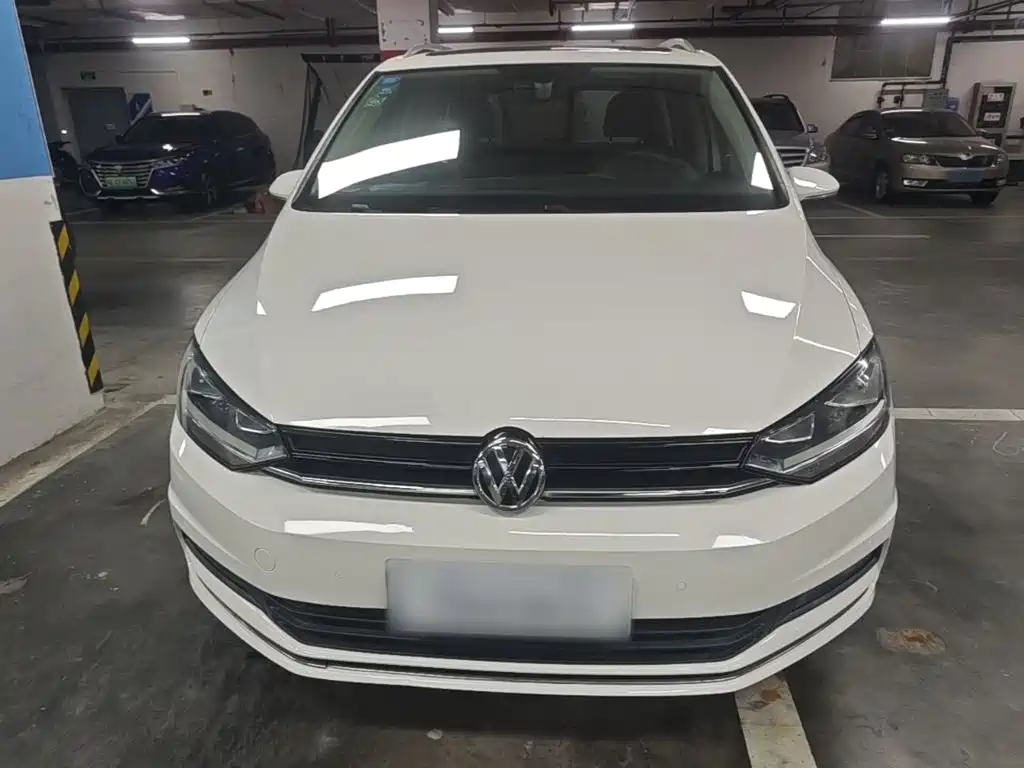 Volkswagen Touran — миниатюра 3