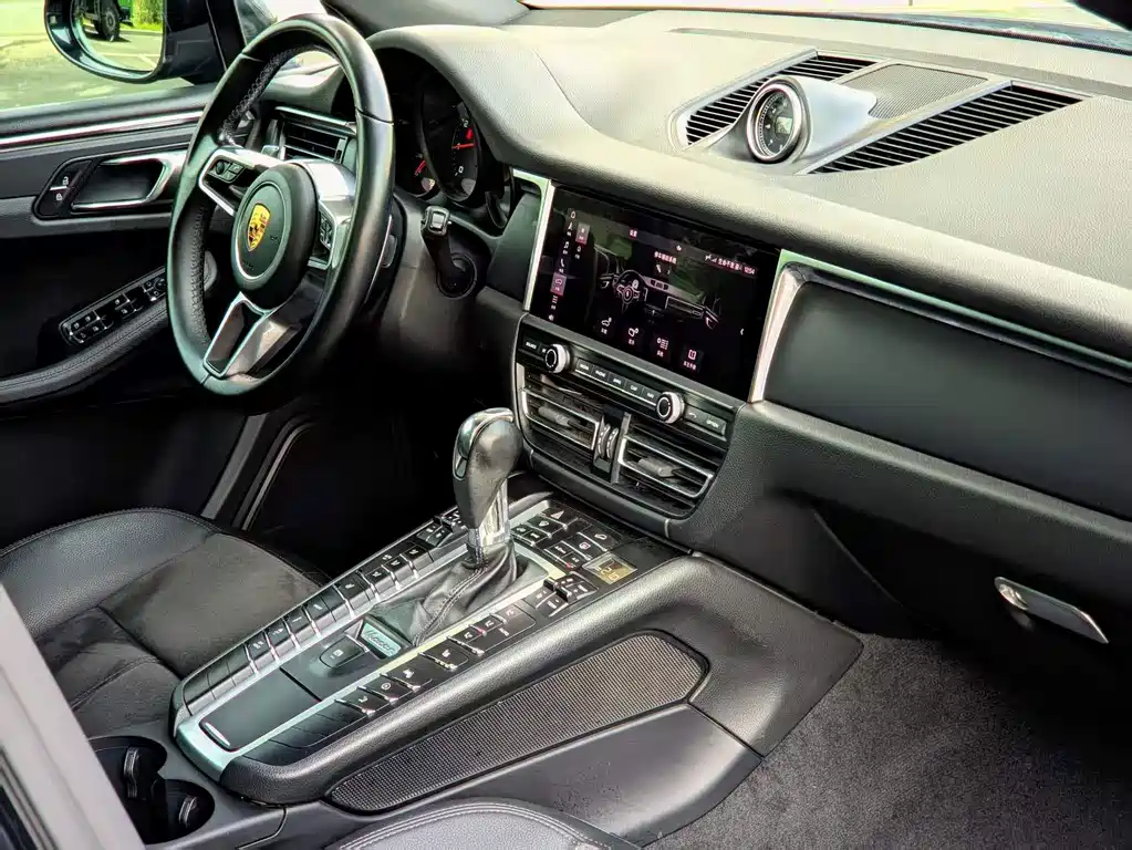 Porsche Macan — миниатюра 15