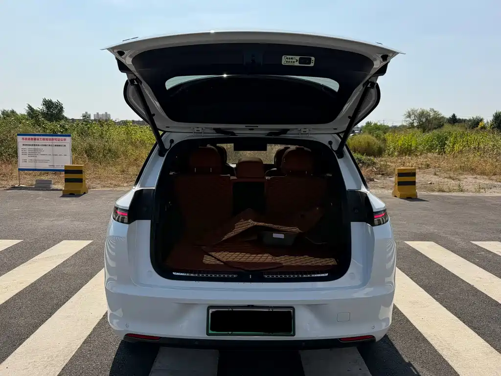 Li Auto Li L7 — миниатюра 11