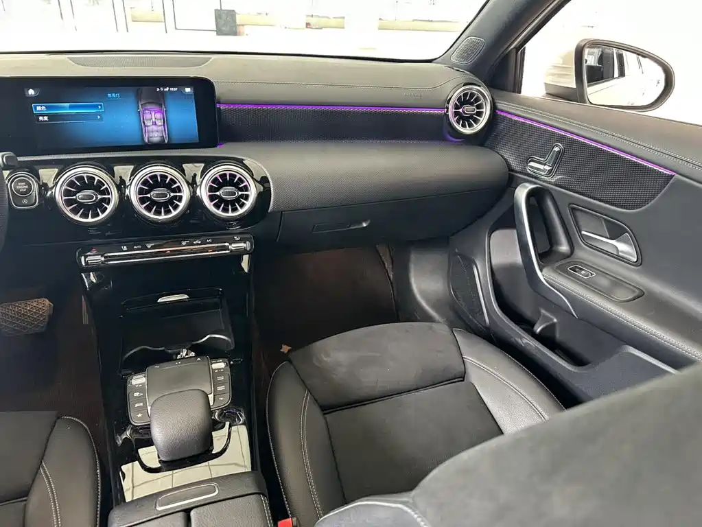 MERCEDES-BENZ A CLASS