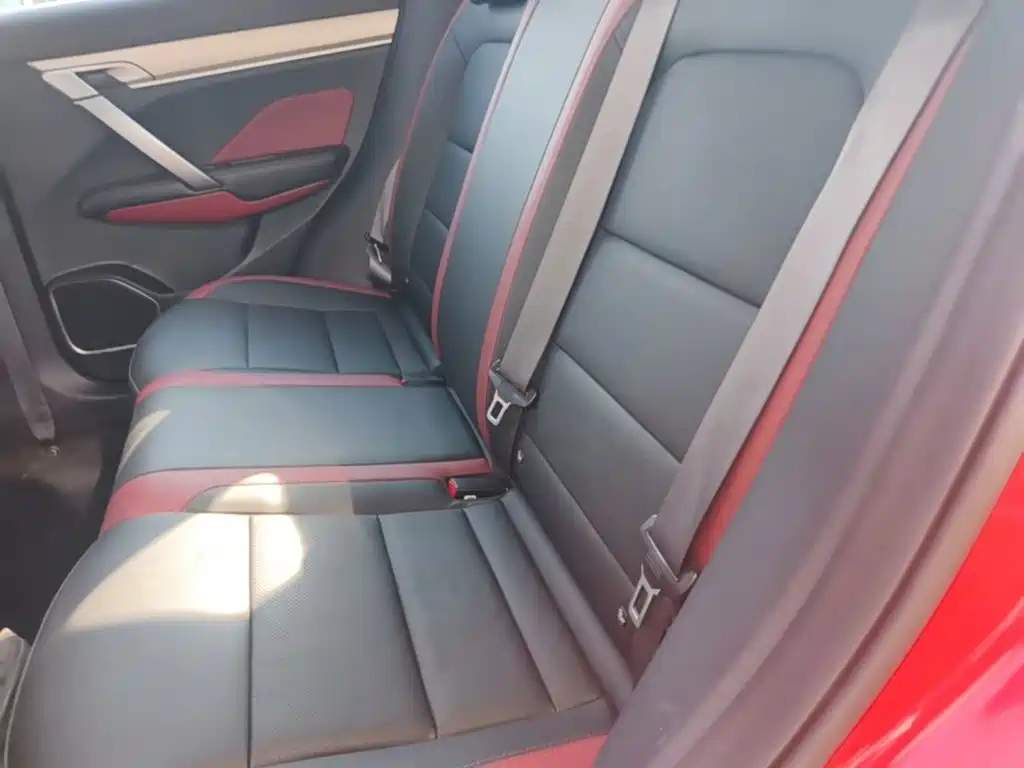 Geely Binyue — миниатюра 17