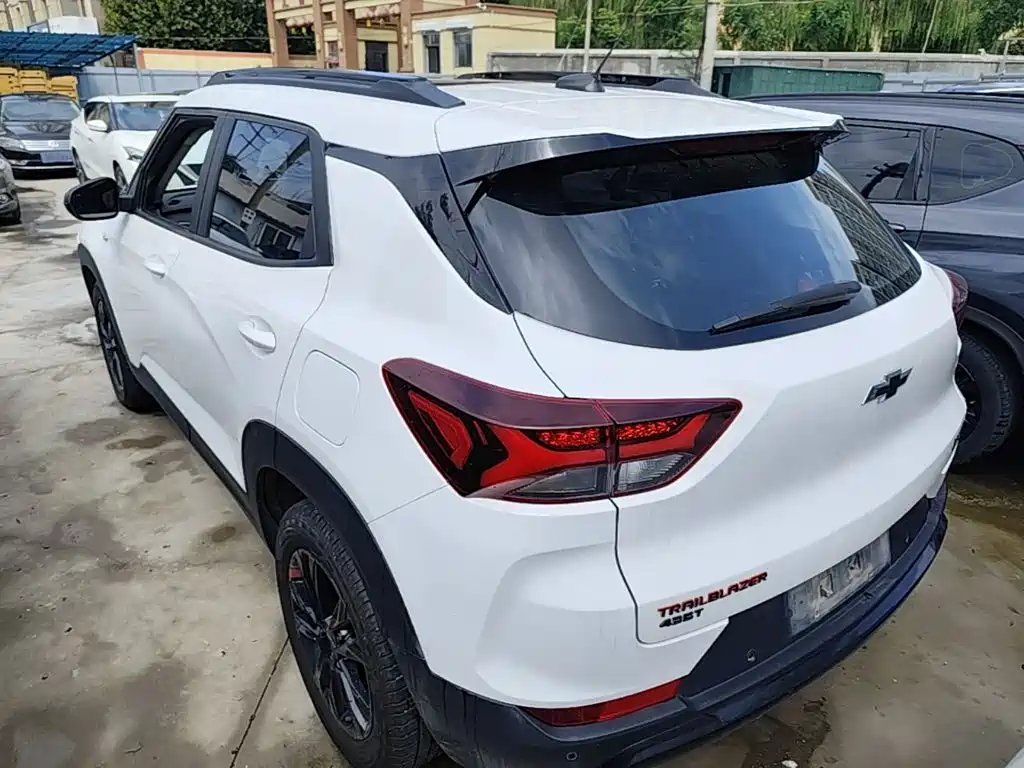 Chevrolet Tracker — миниатюра 5