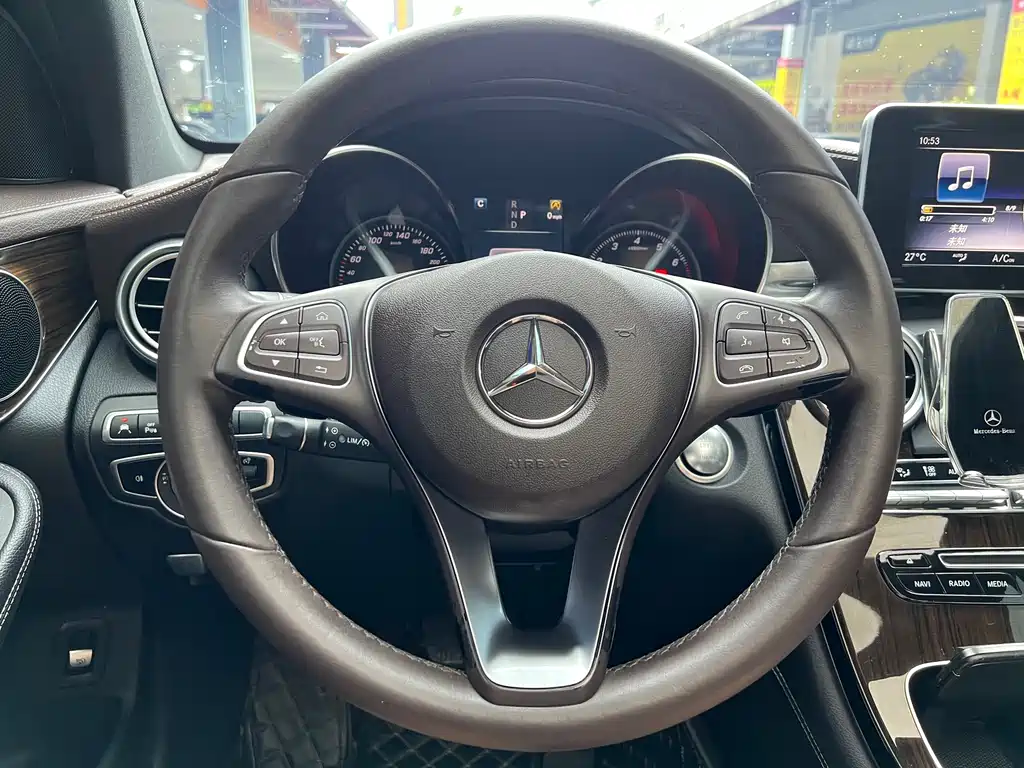 Mercedes-Benz GLC — миниатюра 13