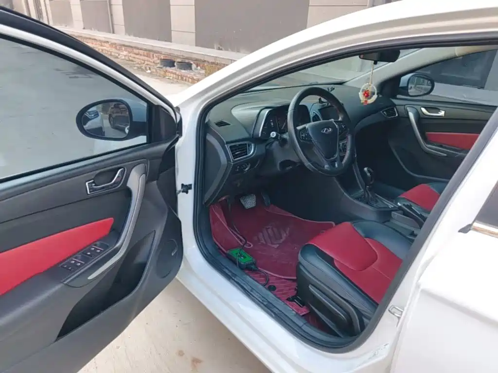 Chery Arrizo 5 — миниатюра 16