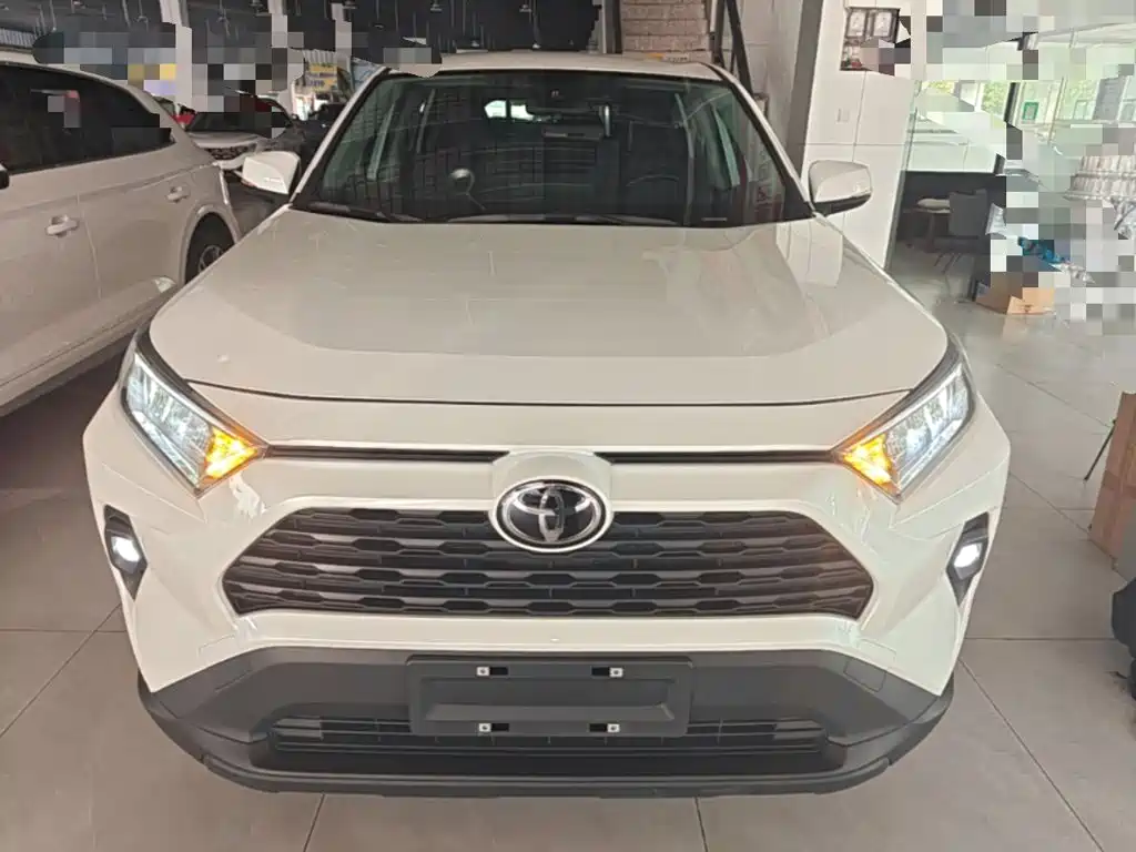 Toyota RAV4 — миниатюра 3