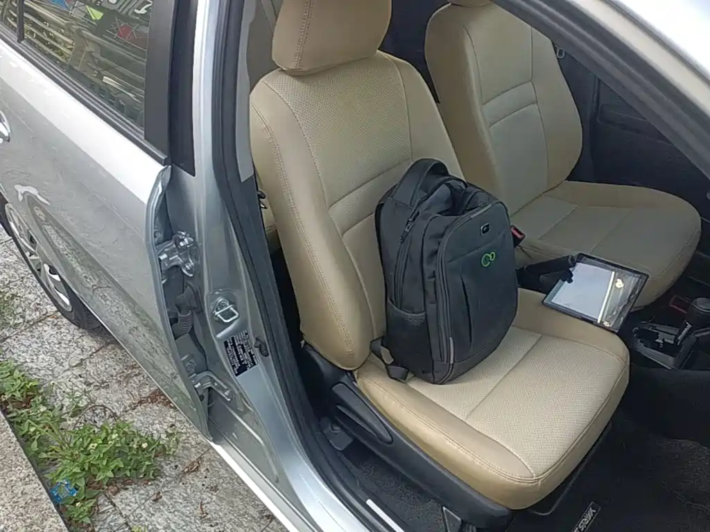 Toyota Yaris L — миниатюра 25