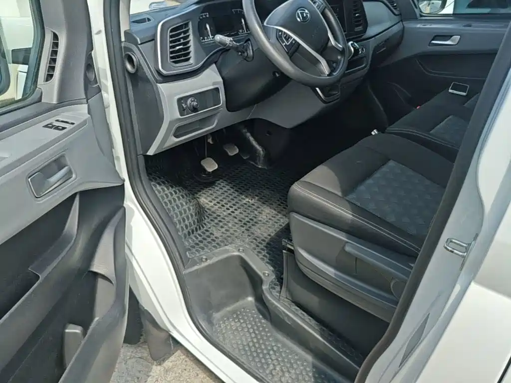 Maxus V80 — миниатюра 16