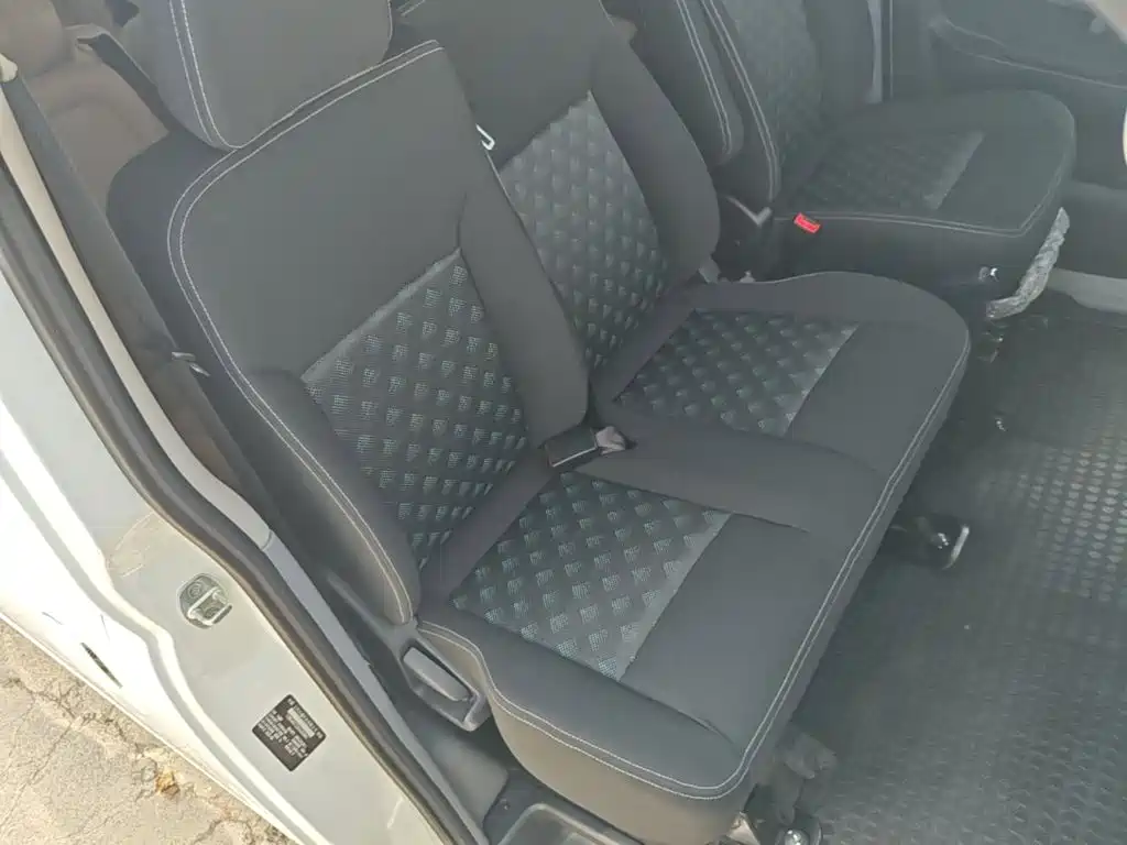 Maxus V80 — миниатюра 25