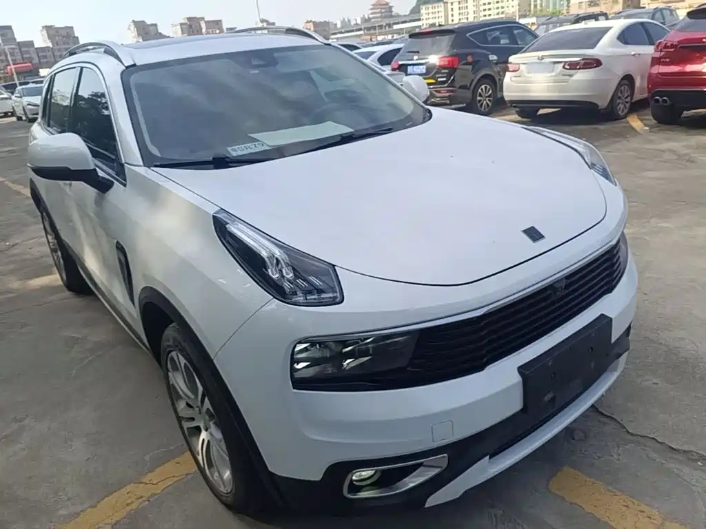 Lynk & Co 01 — миниатюра 4