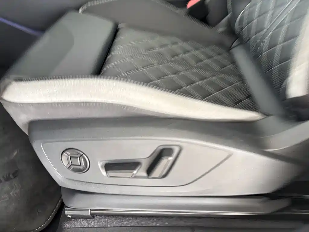 Audi Q3 Sportback — миниатюра 13