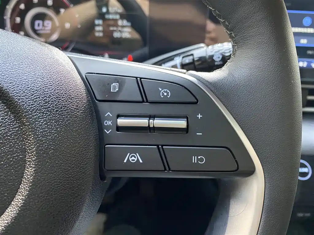 Hyundai Elantra 2022 Белый из Китая, фото 6
