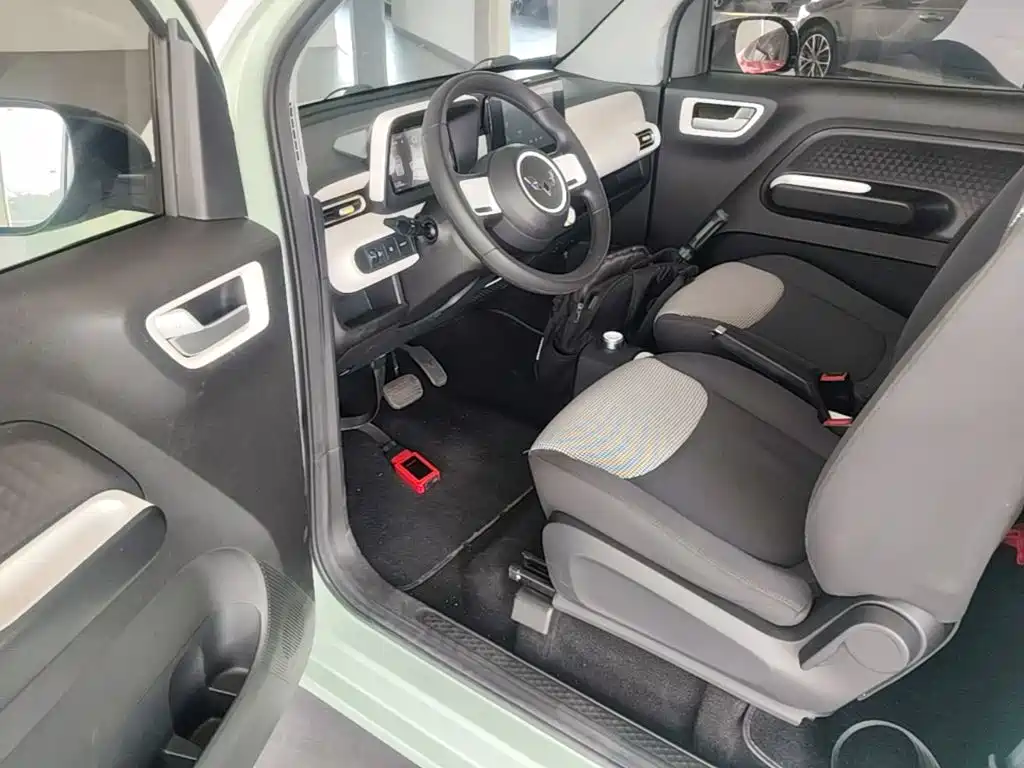 Wuling MINIEV — миниатюра 16