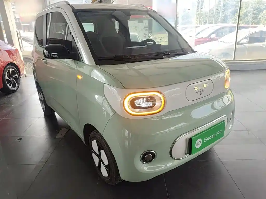 Wuling MINIEV — миниатюра 4