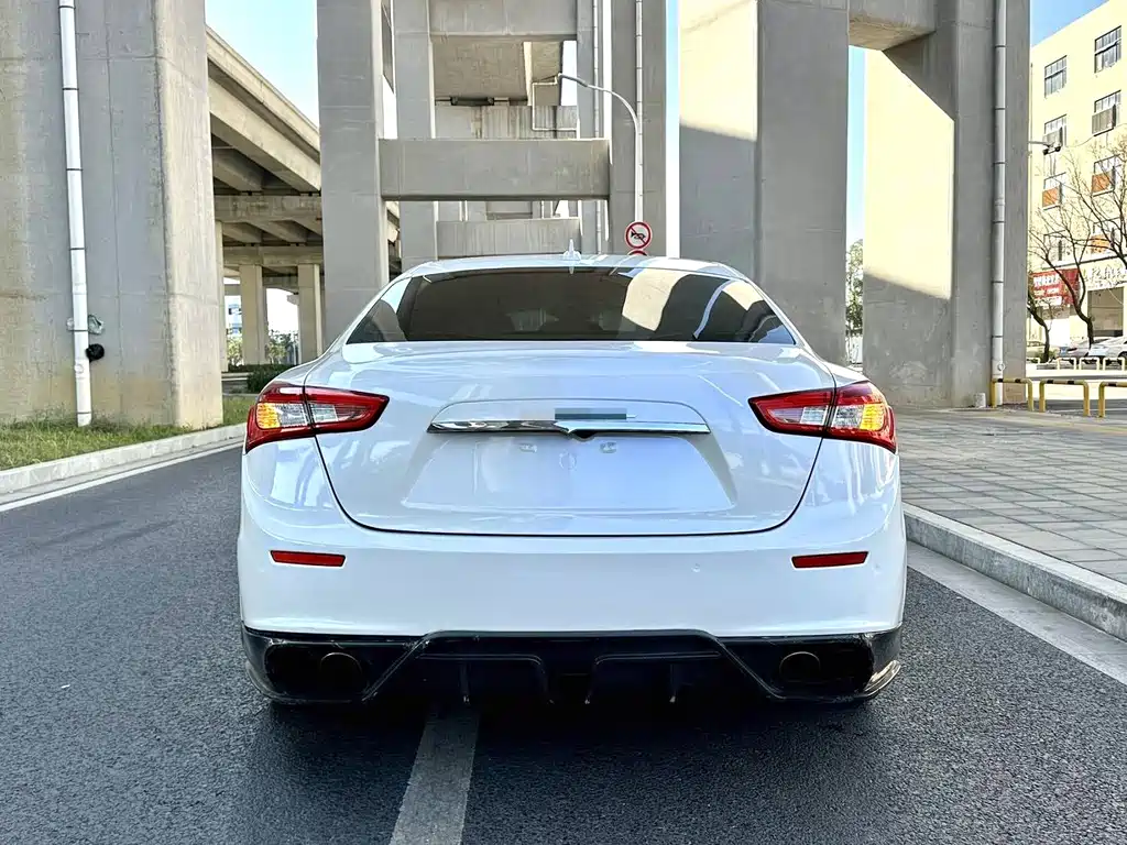 Maserati Ghibli — миниатюра 3