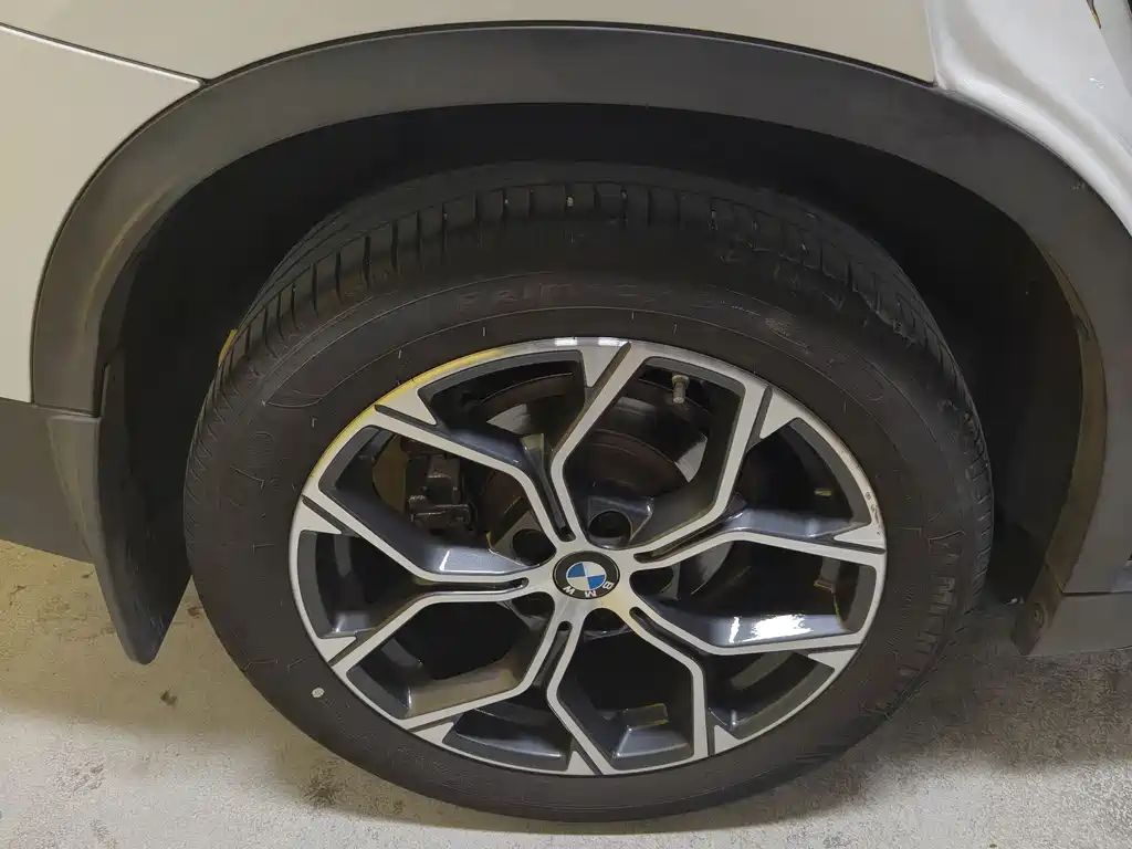BMW X1 — миниатюра 10
