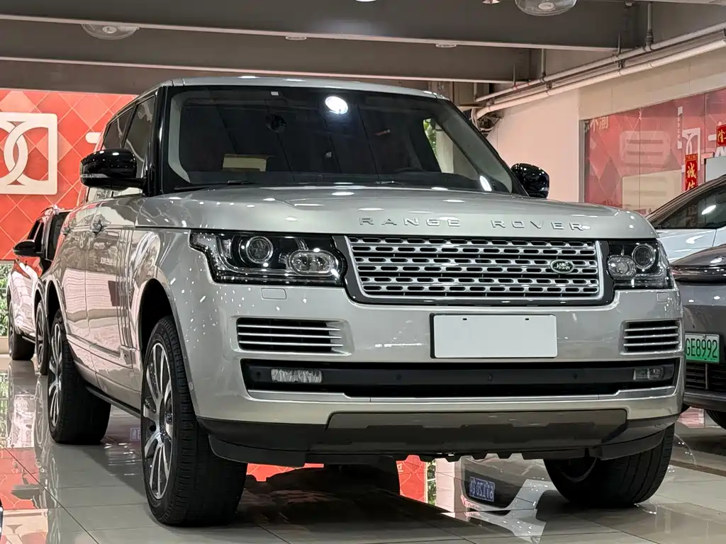 Land Rover Range Rover — миниатюра 3