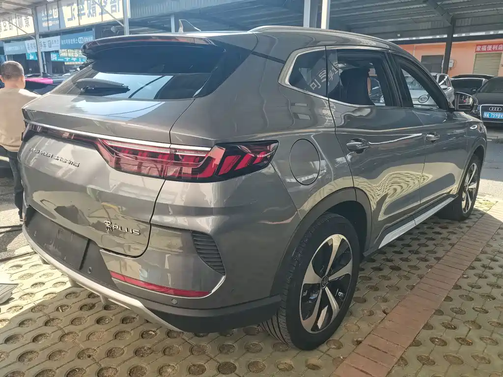 BYD PLUS New Energy — миниатюра 7