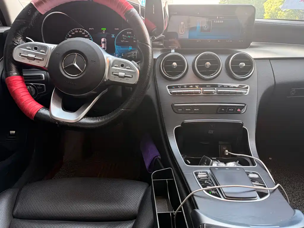 Mercedes-Benz C-Class — миниатюра 9