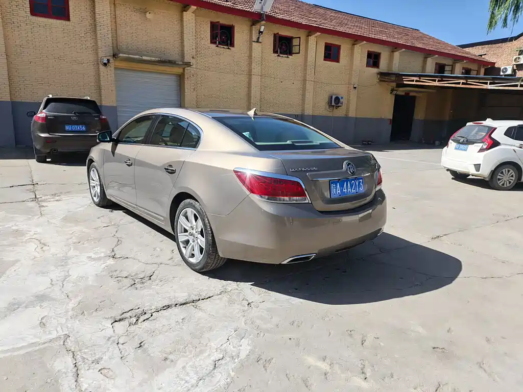 Buick LaCrosse — миниатюра 7