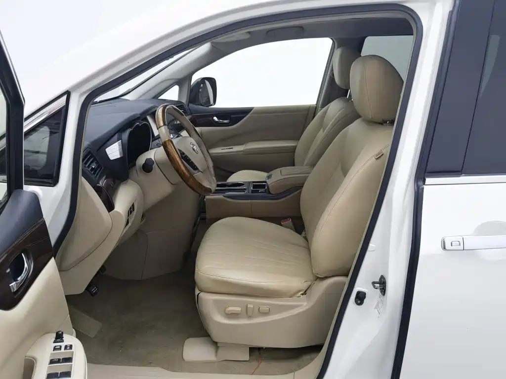 Nissan Quest — миниатюра 10