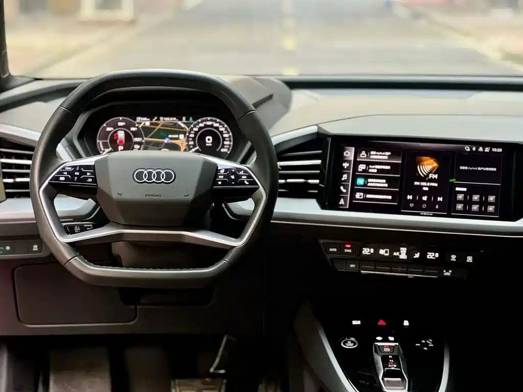 Audi Q5 e-tron — миниатюра 11