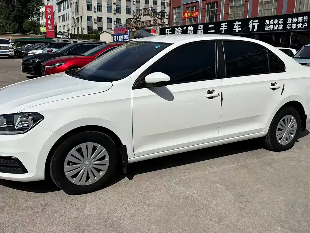 Volkswagen Santana — миниатюра 3