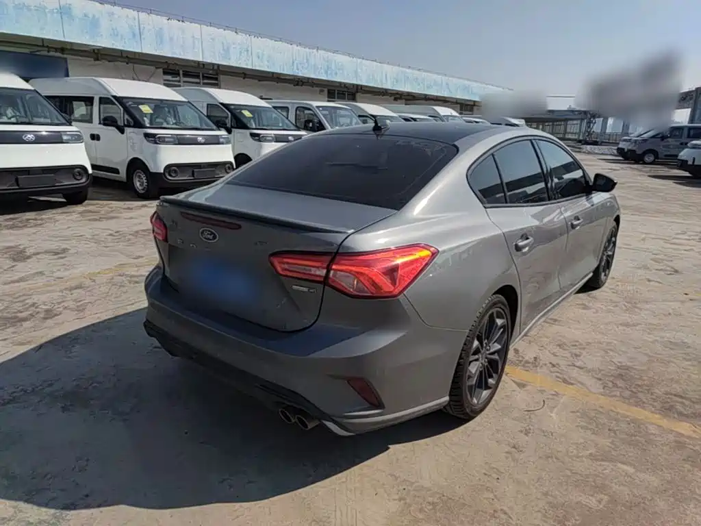 Ford Focus — миниатюра 7
