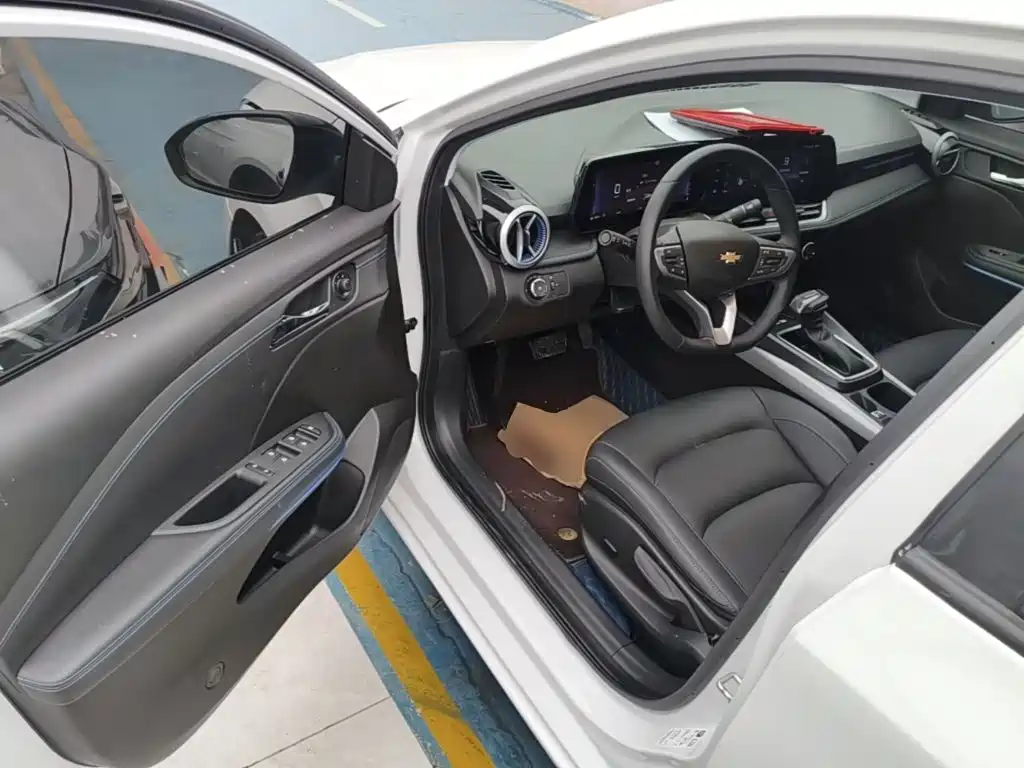 Chevrolet Monza — миниатюра 16