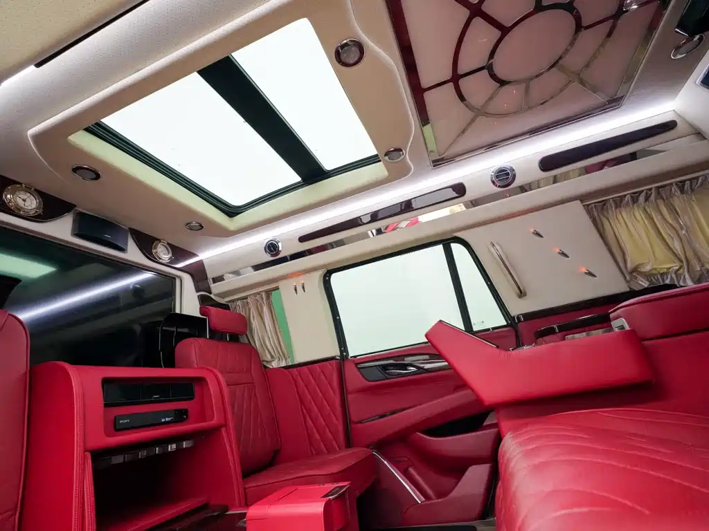Cadillac Escalade — миниатюра 19