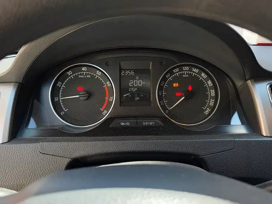 Skoda Rapid Spaceback — миниатюра 14
