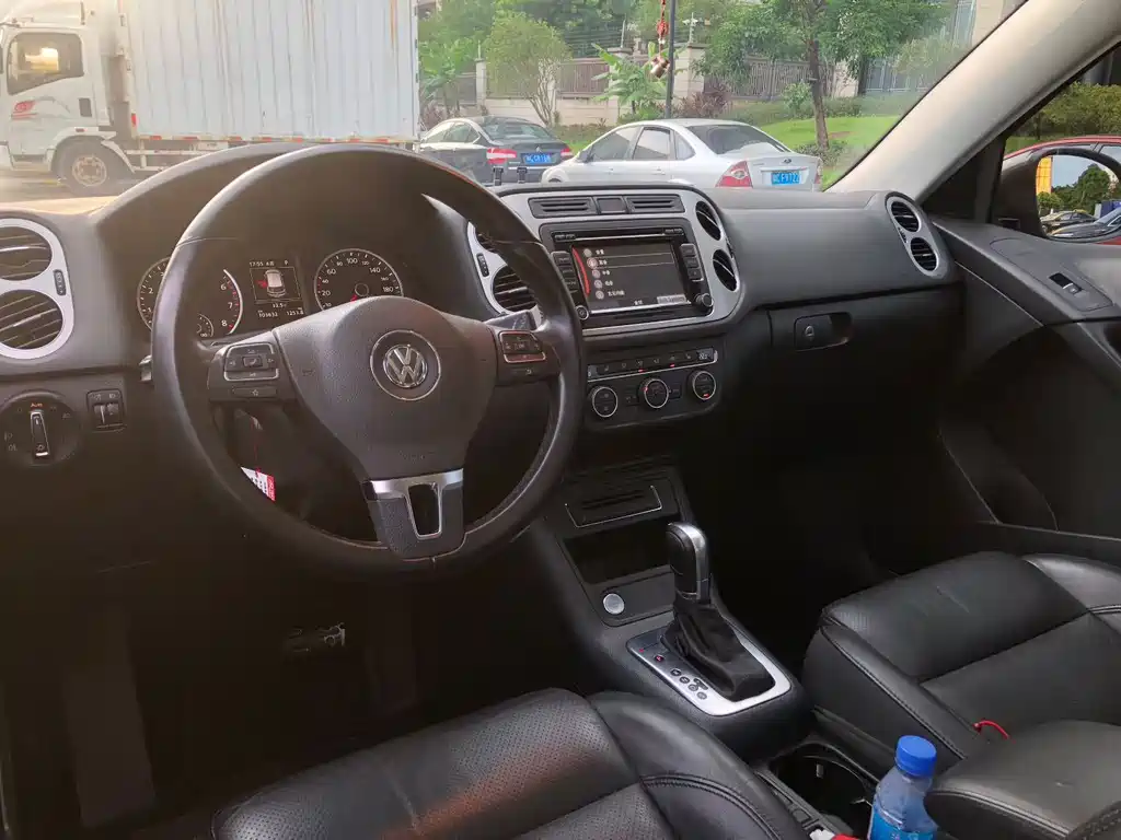 Volkswagen Tiguan — миниатюра 5