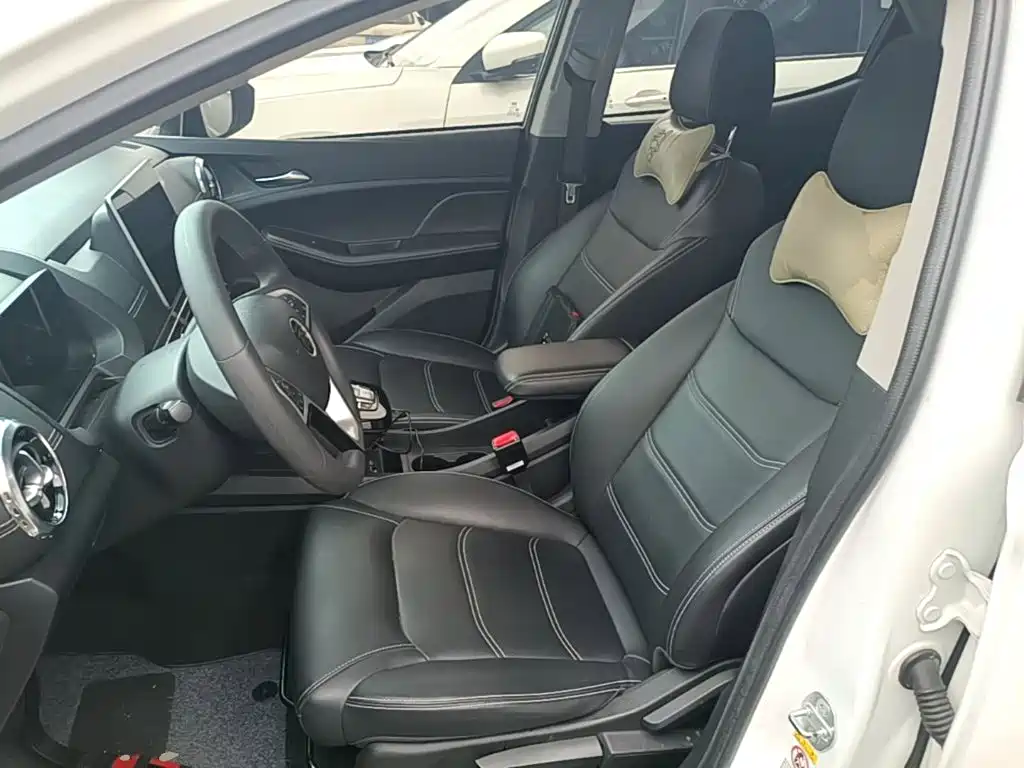 BYD Yuan EV — миниатюра 15