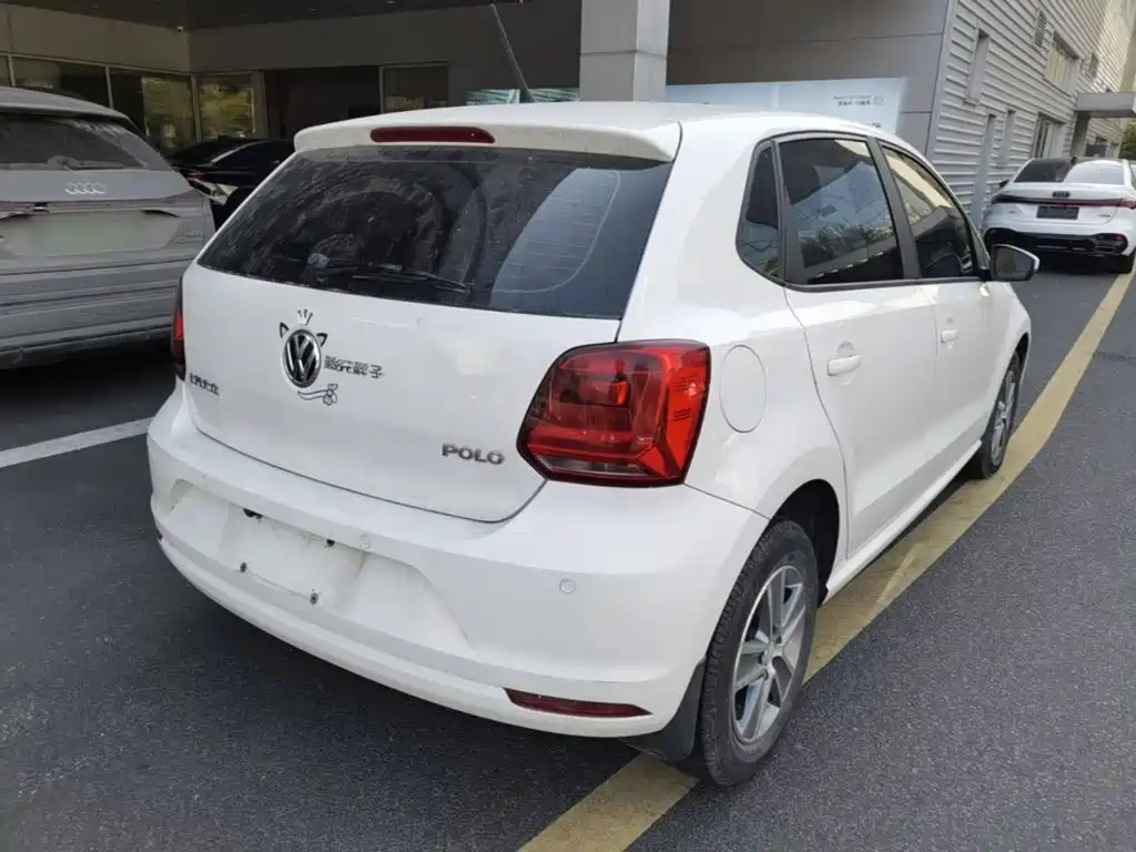 Volkswagen Polo — миниатюра 7