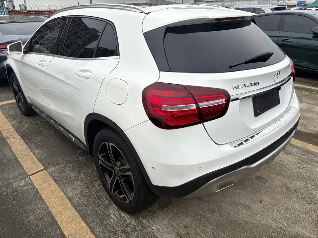 Mercedes-Benz GLA — миниатюра 14