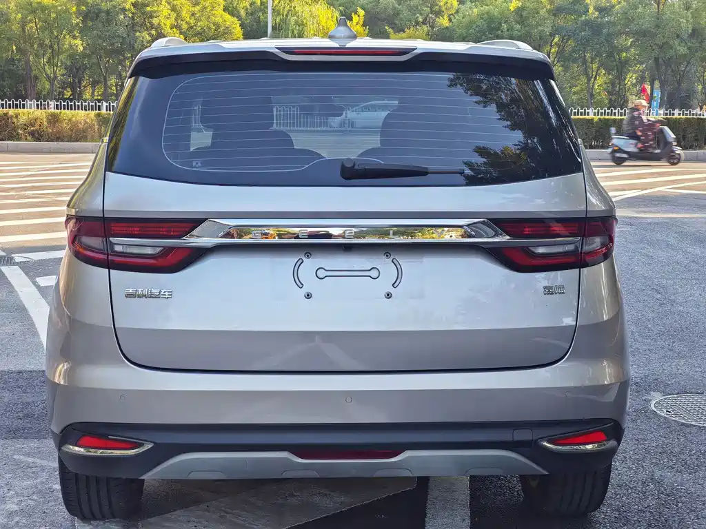 Geely Jia Ji — миниатюра 4